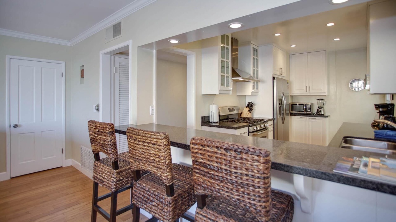 Photo of Kitchen in Balboa Peninsula