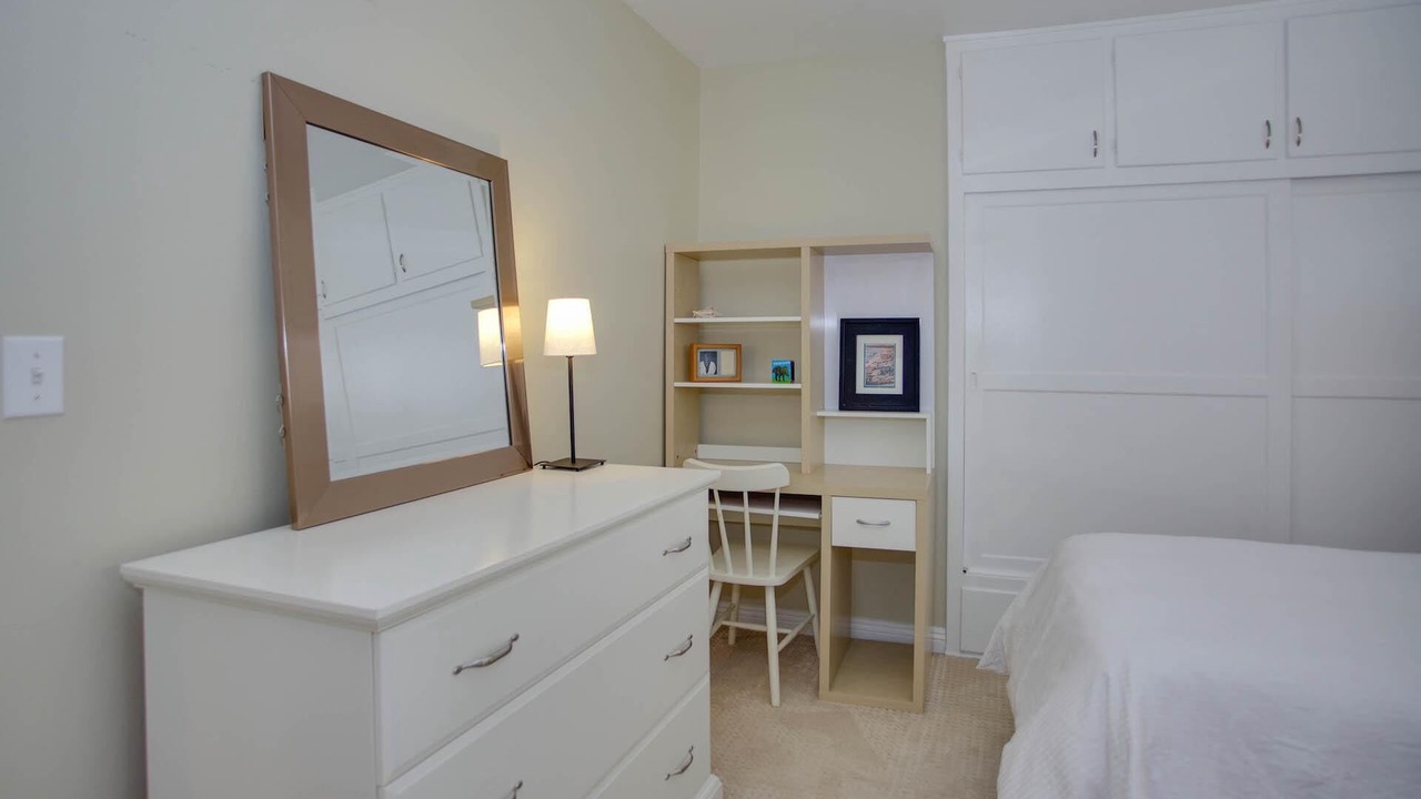 Photo of Bedroom in Balboa Peninsula