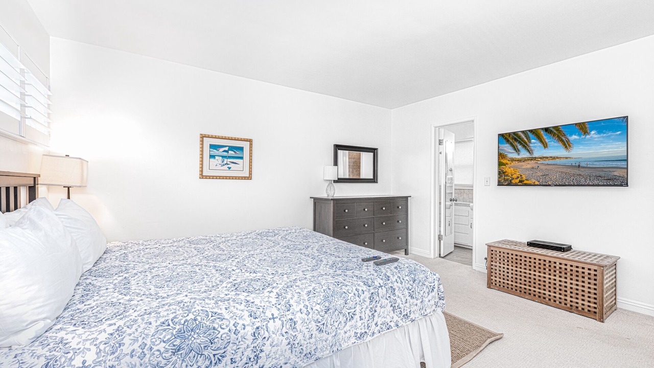 Photo of Bedroom in Balboa Peninsula