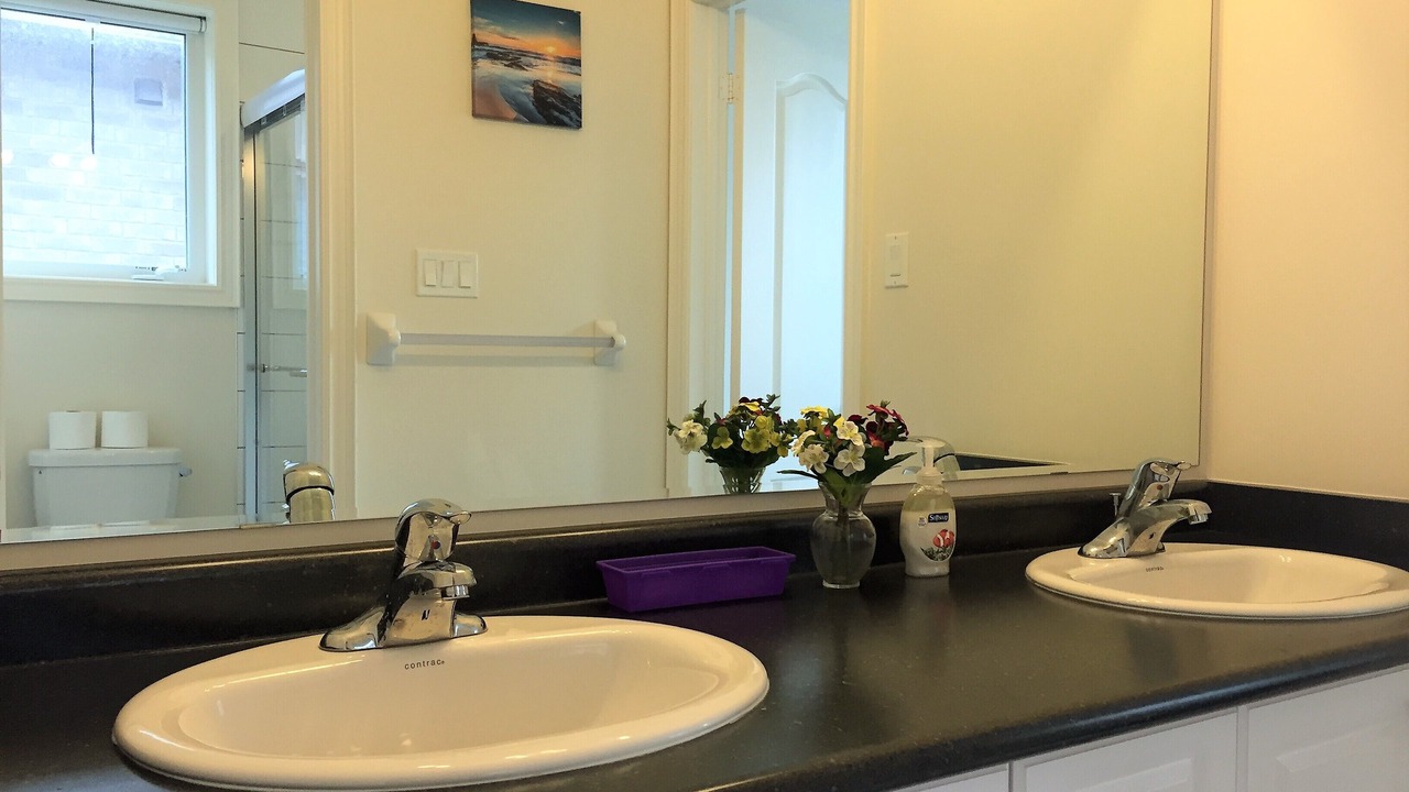 Photo of Bathroom in Erin Mills