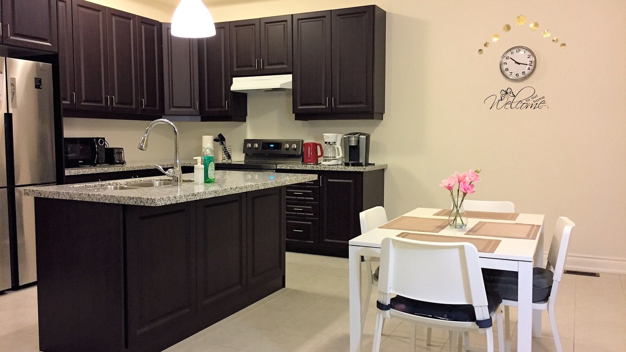 Photo of Kitchen in Erin Mills