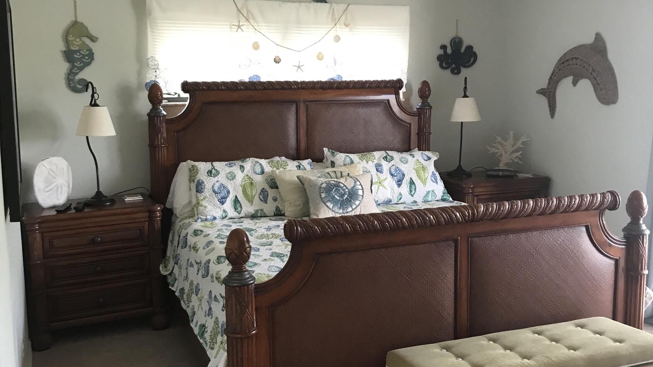 Photo of Bedroom in North River Shores