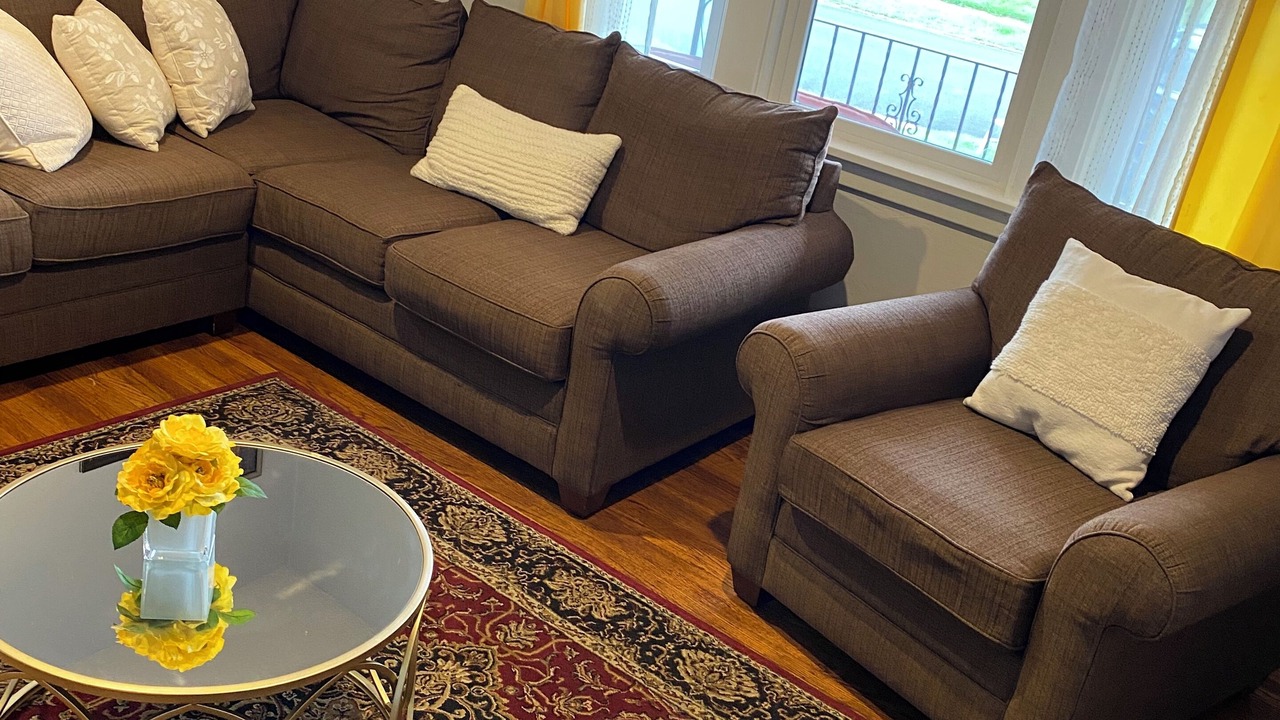 Photo of Livingroom in North Buffalo