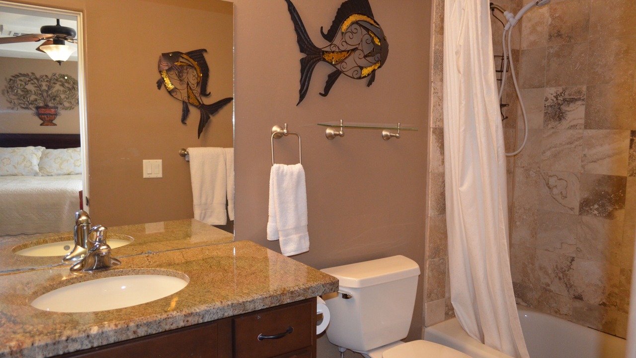 Photo of Bathroom in Moovalya Keys