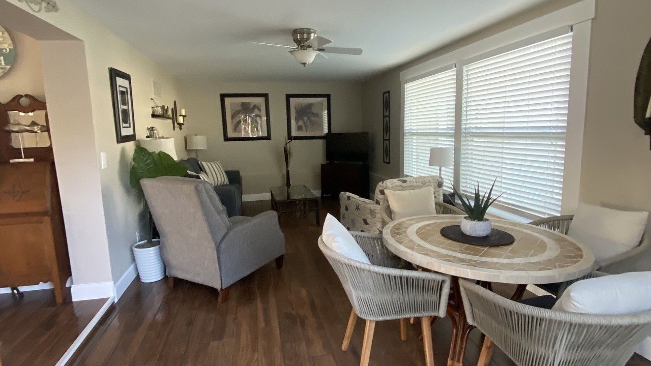 Photo of Livingroom in East Naples