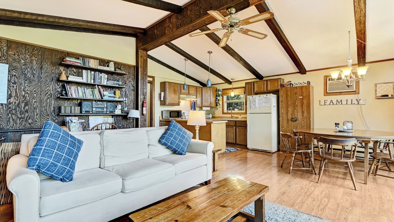 Photo of Bedroom in Wallenpaupauk Lake Estates