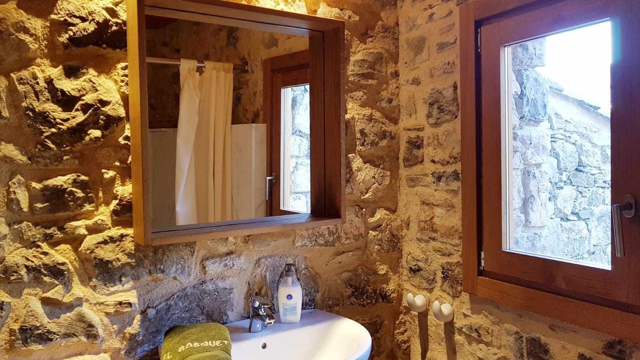 Photo of Bathroom in Montagut