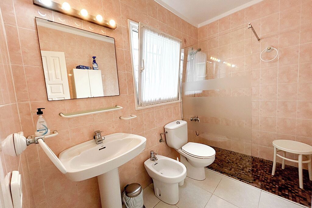 Photo of Bathroom in Calonge