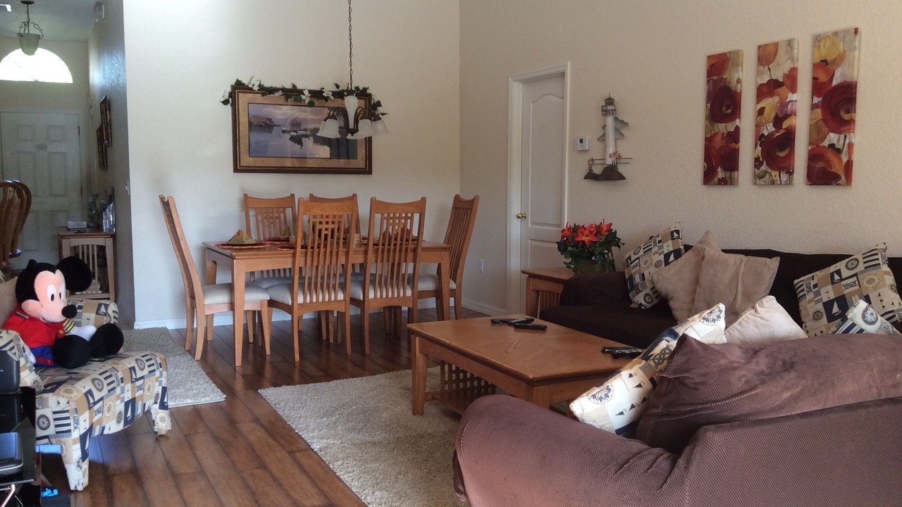 Photo of Livingroom in Silver Creek