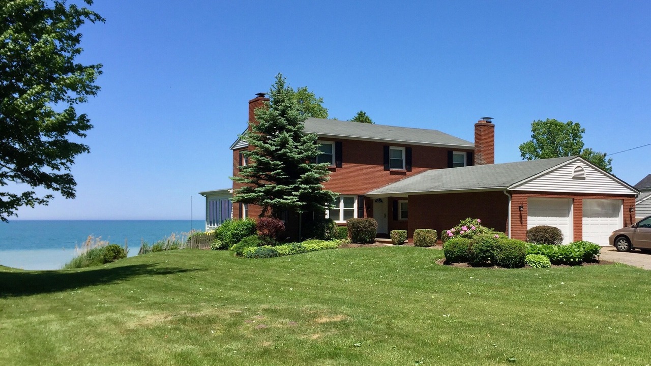 Photo of Outdoor in Madison-on-the-Lake