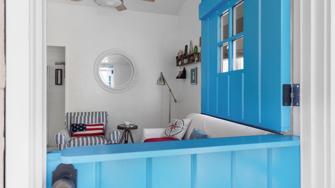 Photo of Livingroom in Balboa Island