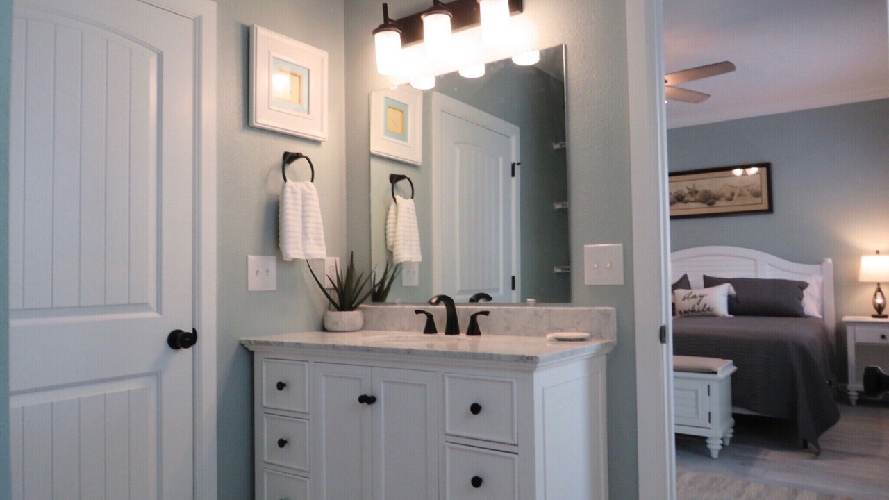 Photo of Bathroom in Ono Island