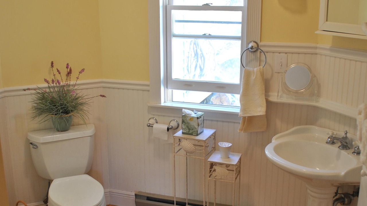Photo of Bathroom in Todd