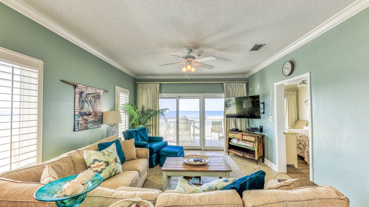 Photo of Livingroom in Orange Beach East