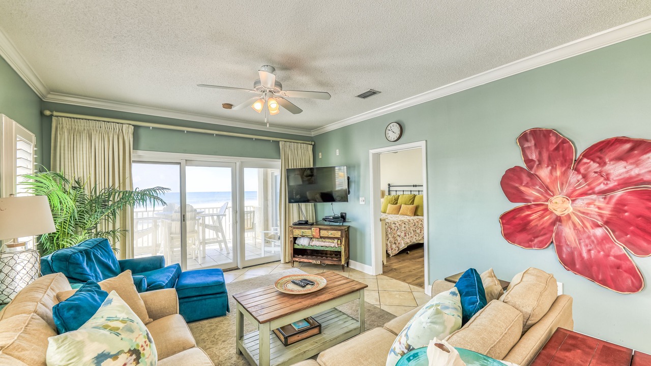 Photo of Livingroom in Orange Beach East