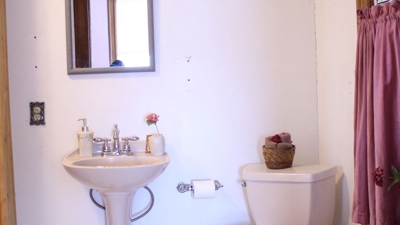 Photo of Bathroom in Town of Benton