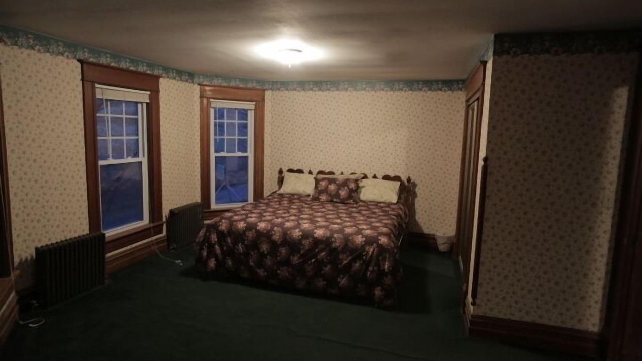 Photo of Bedroom in Town of Benton