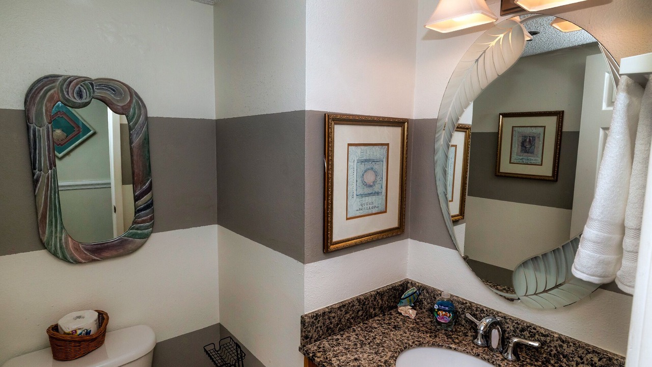 Photo of Bathroom in Ono Island