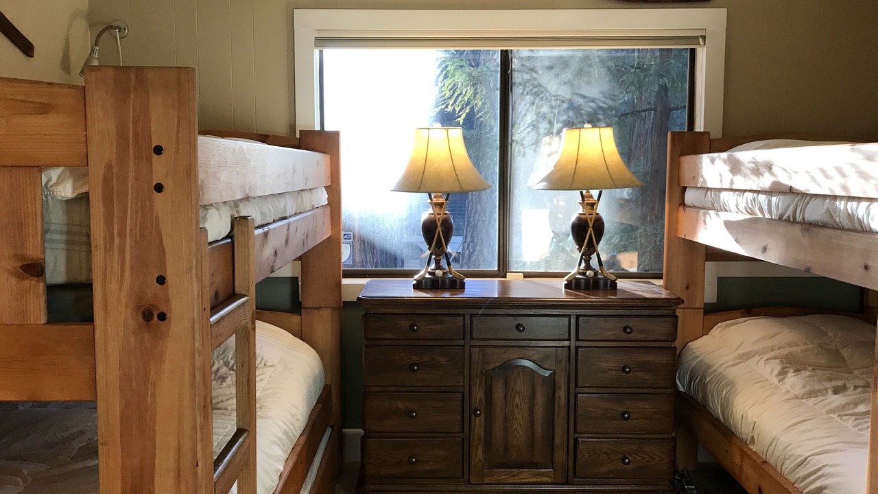 Photo of Bedroom in Groveland
