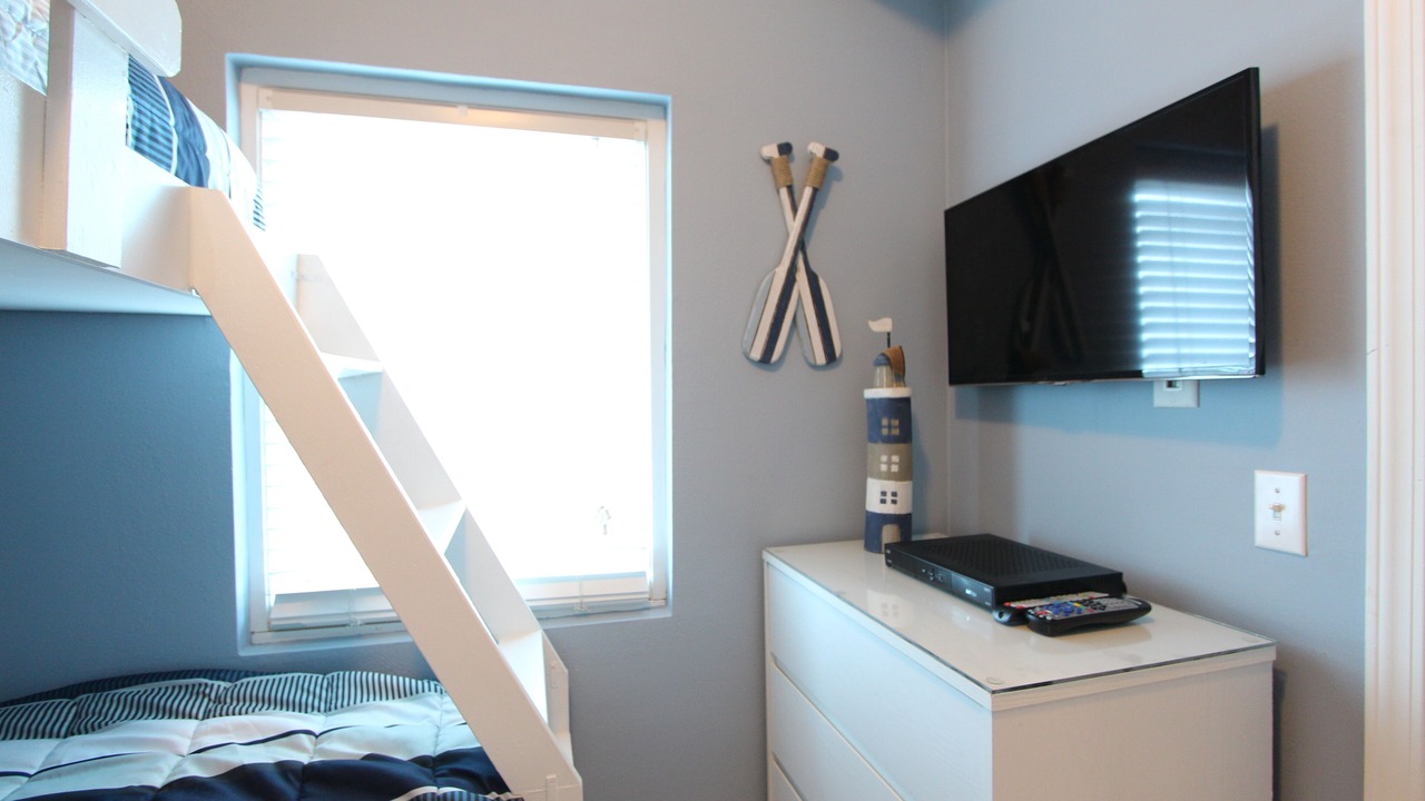 Photo of Bedroom in Gulf Shores