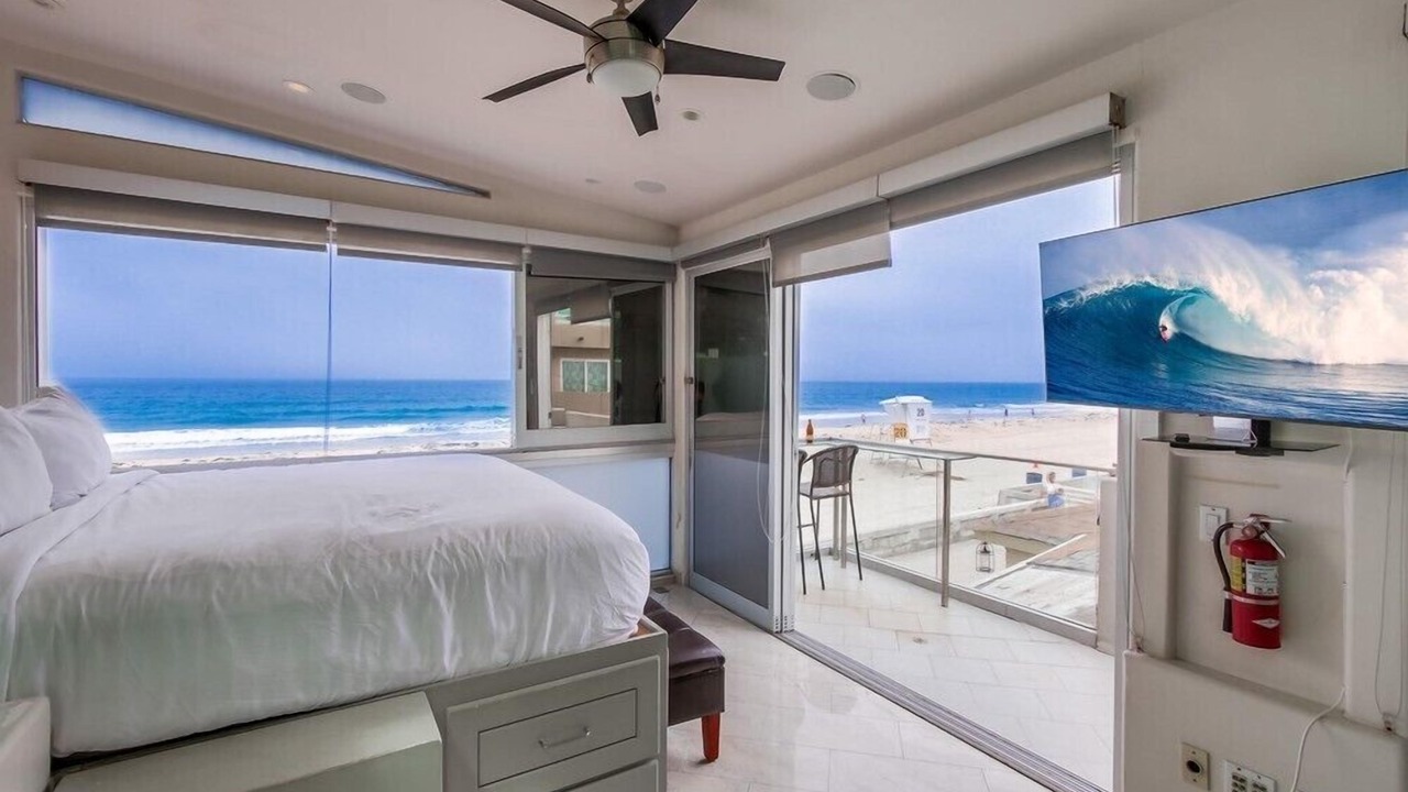 Photo of Bedroom in Mission Beach