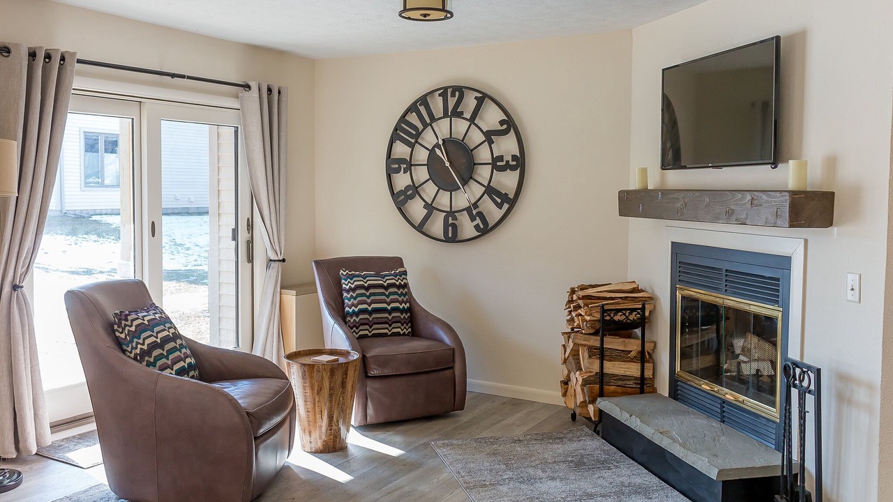 Photo of Livingroom in Canandaigua