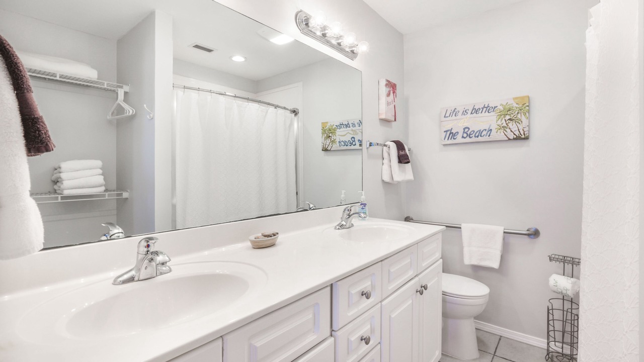 Photo of Bathroom in Orange Beach