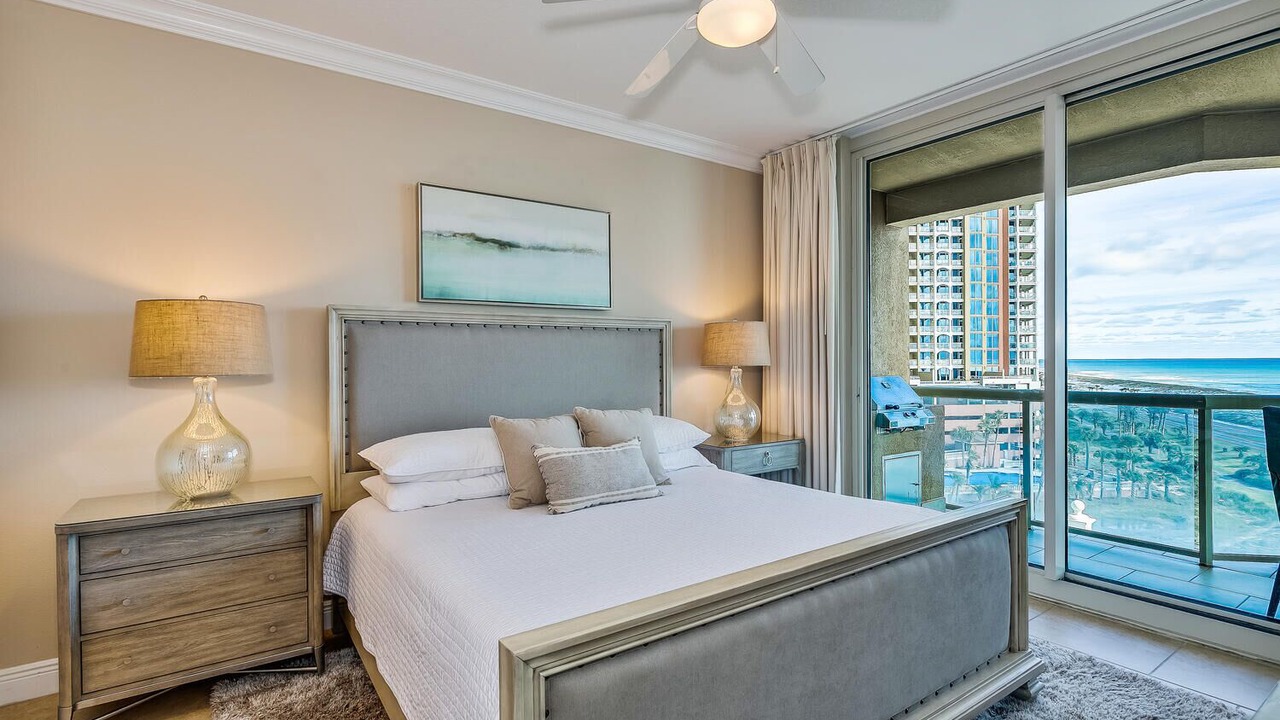 Photo of Bedroom in Pensacola Beach