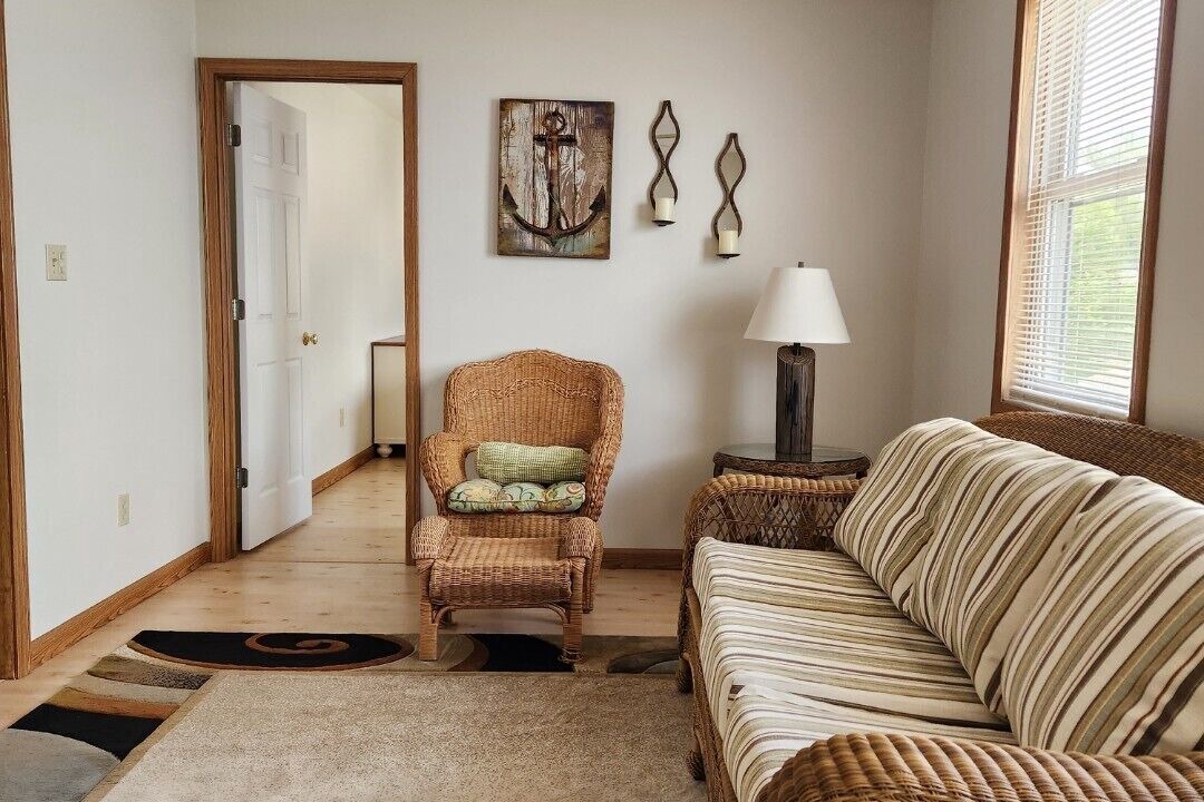 Photo of Bedroom in Madison-on-the-Lake