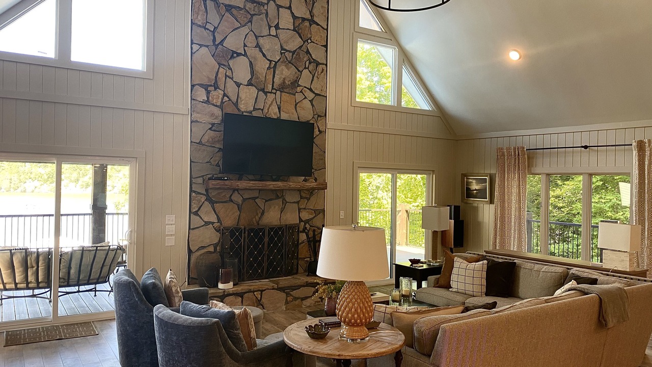 Photo of Livingroom in Northport