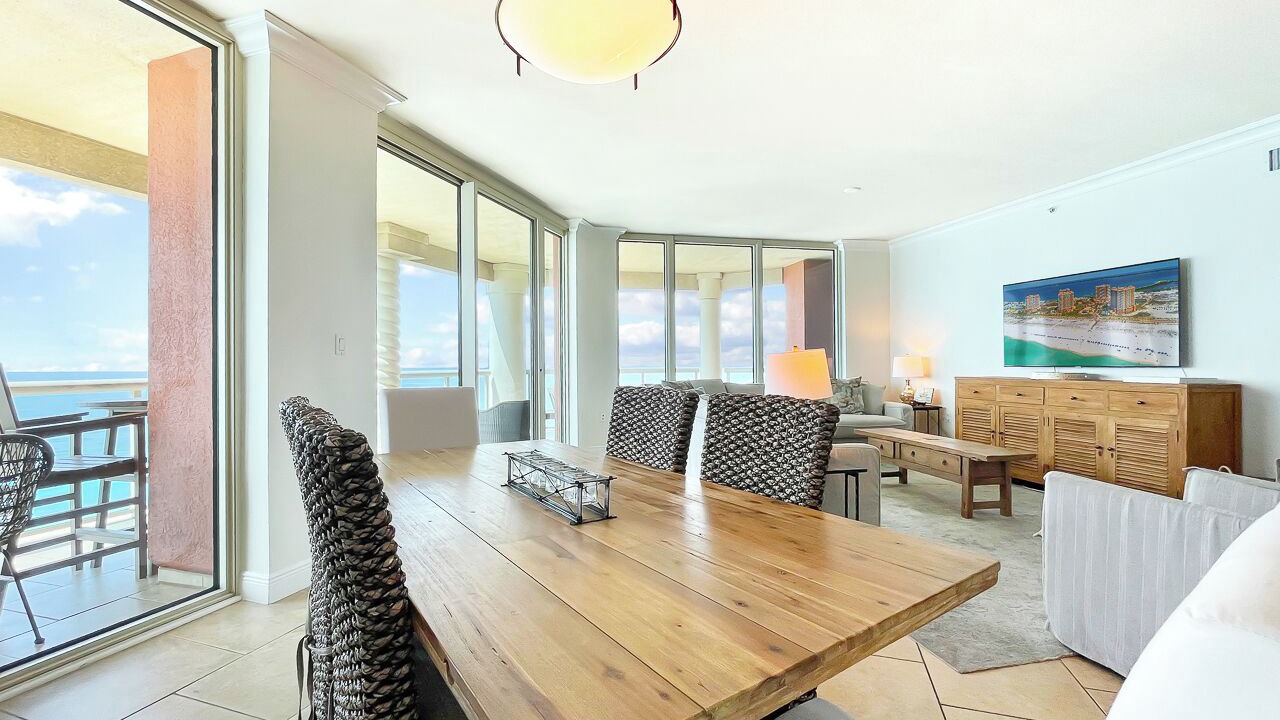 Photo of Bedroom in Pensacola Beach