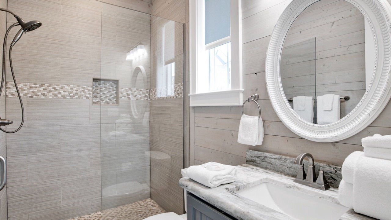Photo of Bathroom in Orange Beach