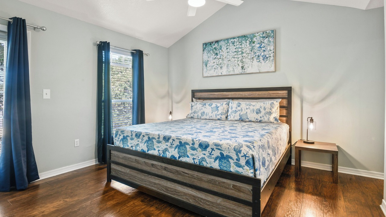 Photo of Bedroom in Gulfport