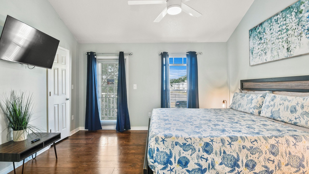 Photo of Bedroom in Gulfport