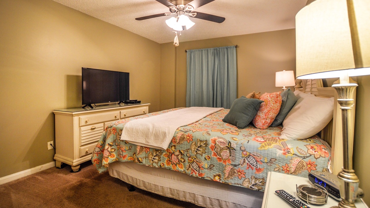 Photo of Bedroom in Orange Beach
