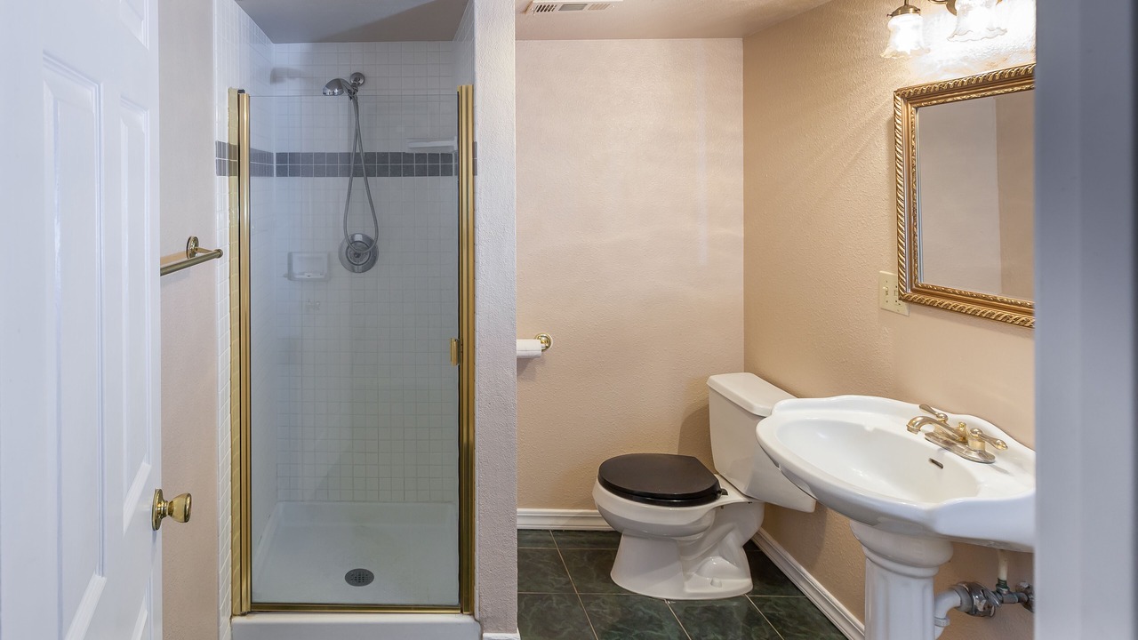 Photo of Bathroom in Mariposa