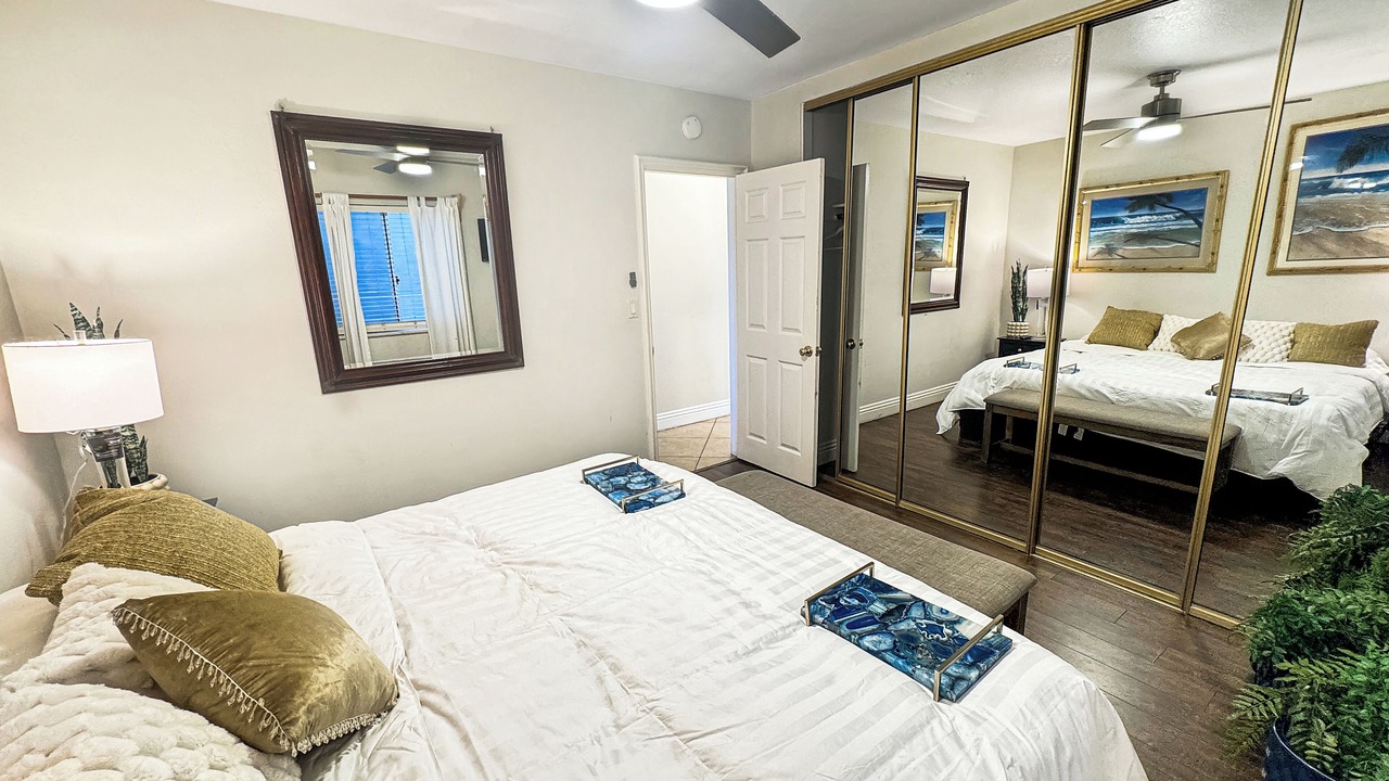 Photo of Bedroom in Balboa Peninsula