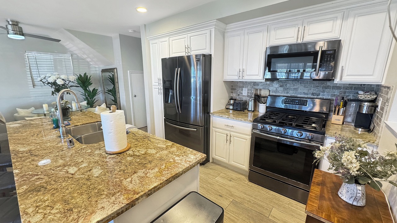 Photo of Kitchen in Balboa Peninsula
