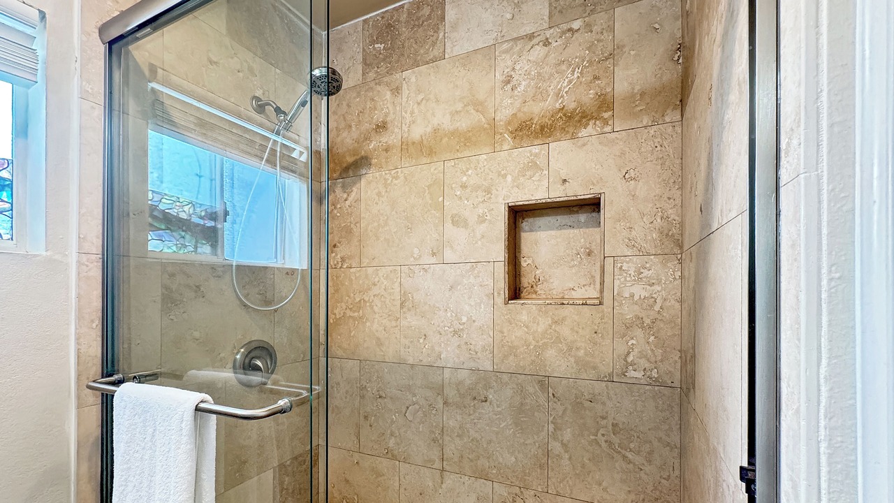 Photo of Bathroom in Balboa Peninsula