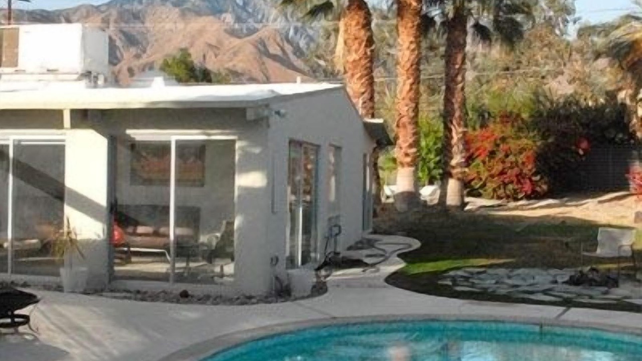Photo of Outdoor in Racquet Club Estates