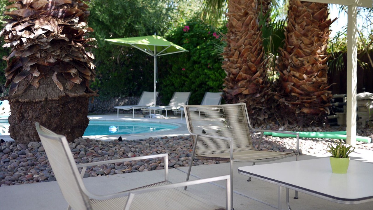 Photo of Patio Balcony in Racquet Club Estates