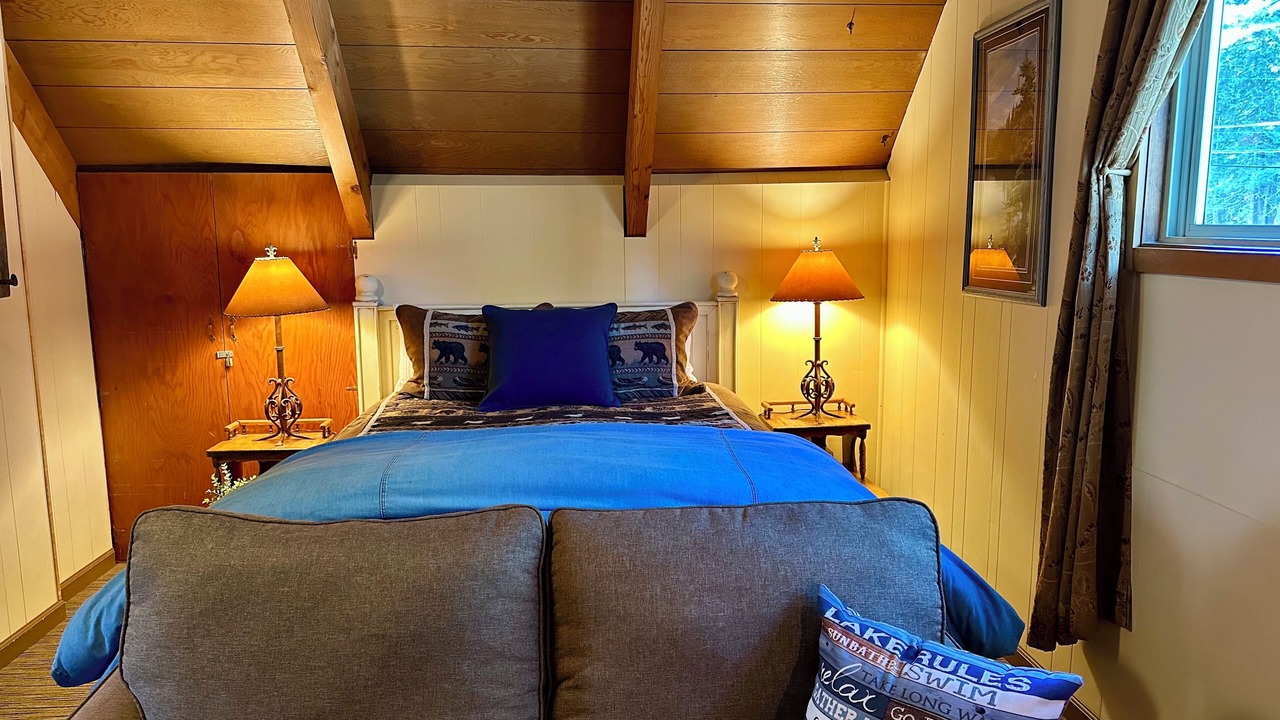 Photo of Bedroom in Tahoe Pines