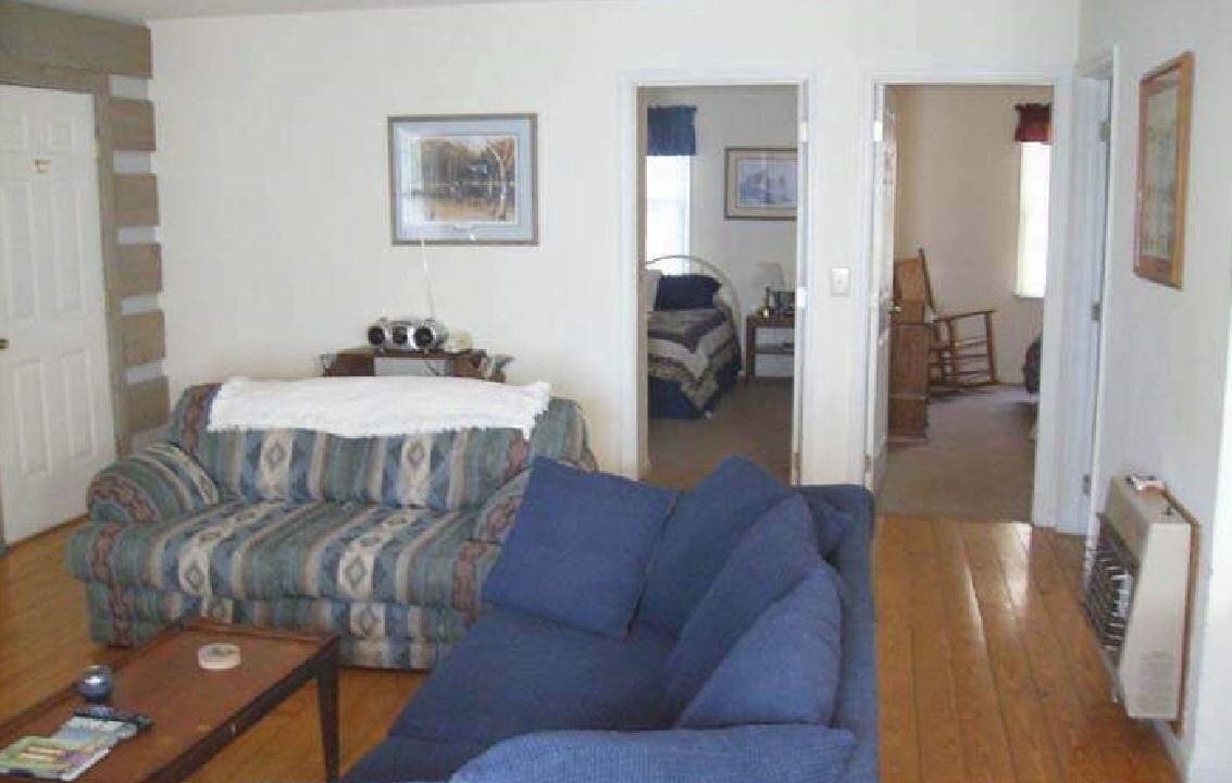 Photo of Livingroom in Whittier