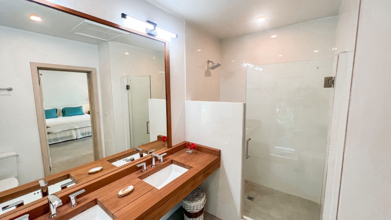 Photo of Bathroom in Dunmore Town