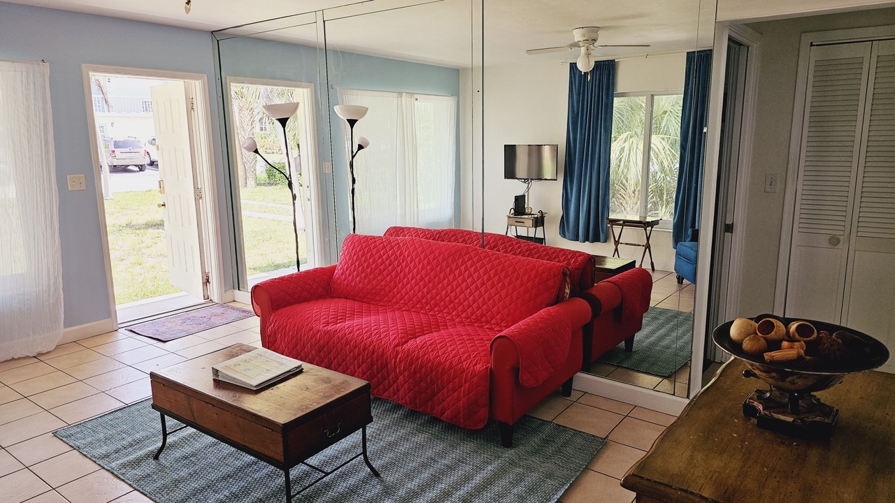 Photo of Livingroom in East Fort Lauderdale
