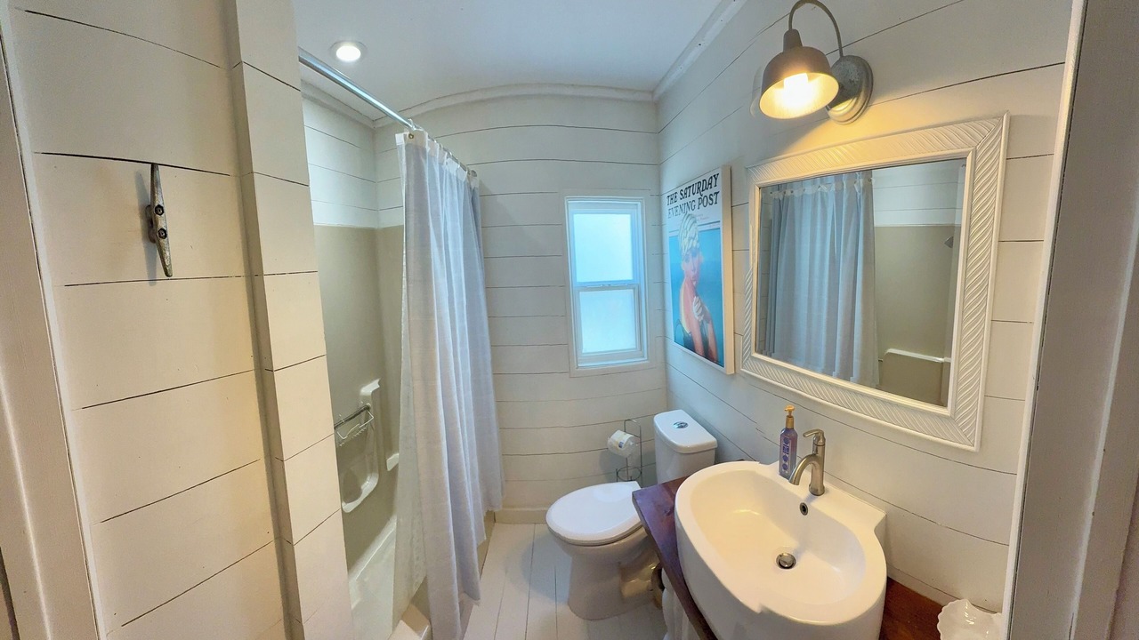 Photo of Bathroom in Summerplace