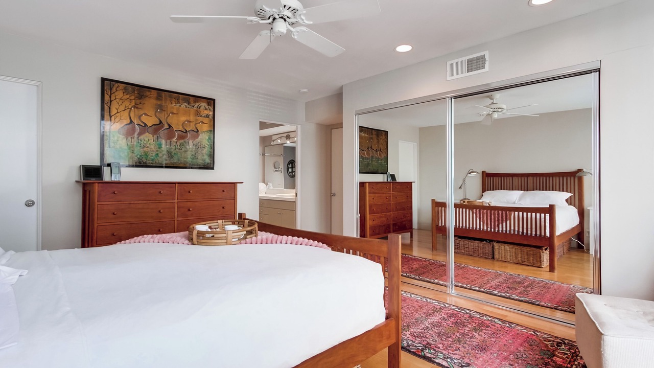 Photo of Bedroom in Village of La Jolla