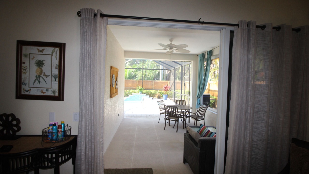 Photo of Livingroom in Naples Park