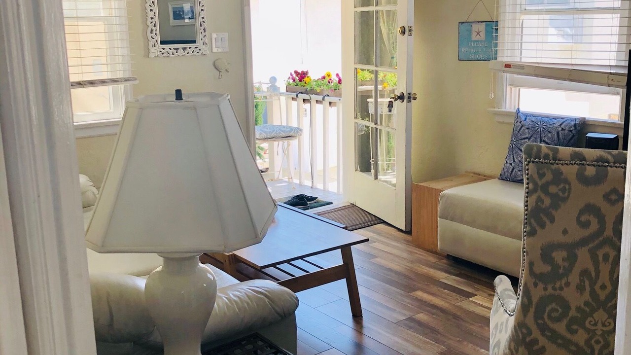 Photo of Livingroom in Belmont Shore