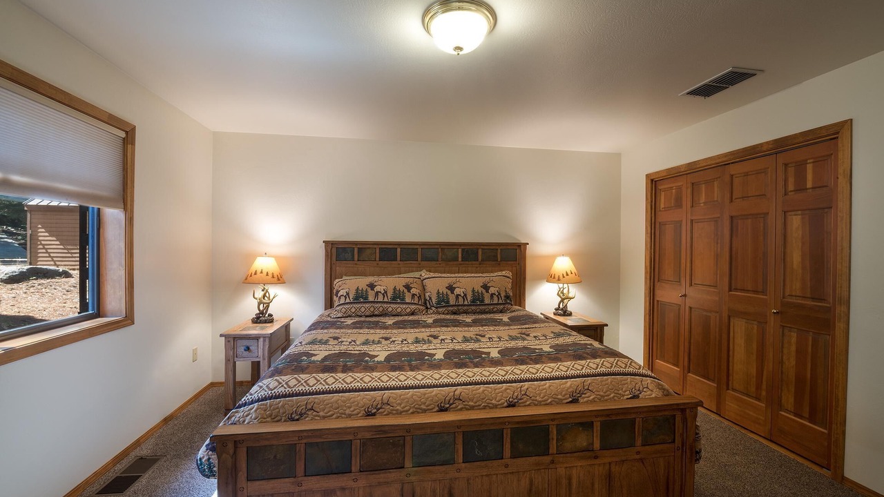 Photo of Bedroom in Yosemite National Park